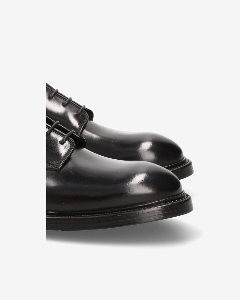 Derby in pelle nera