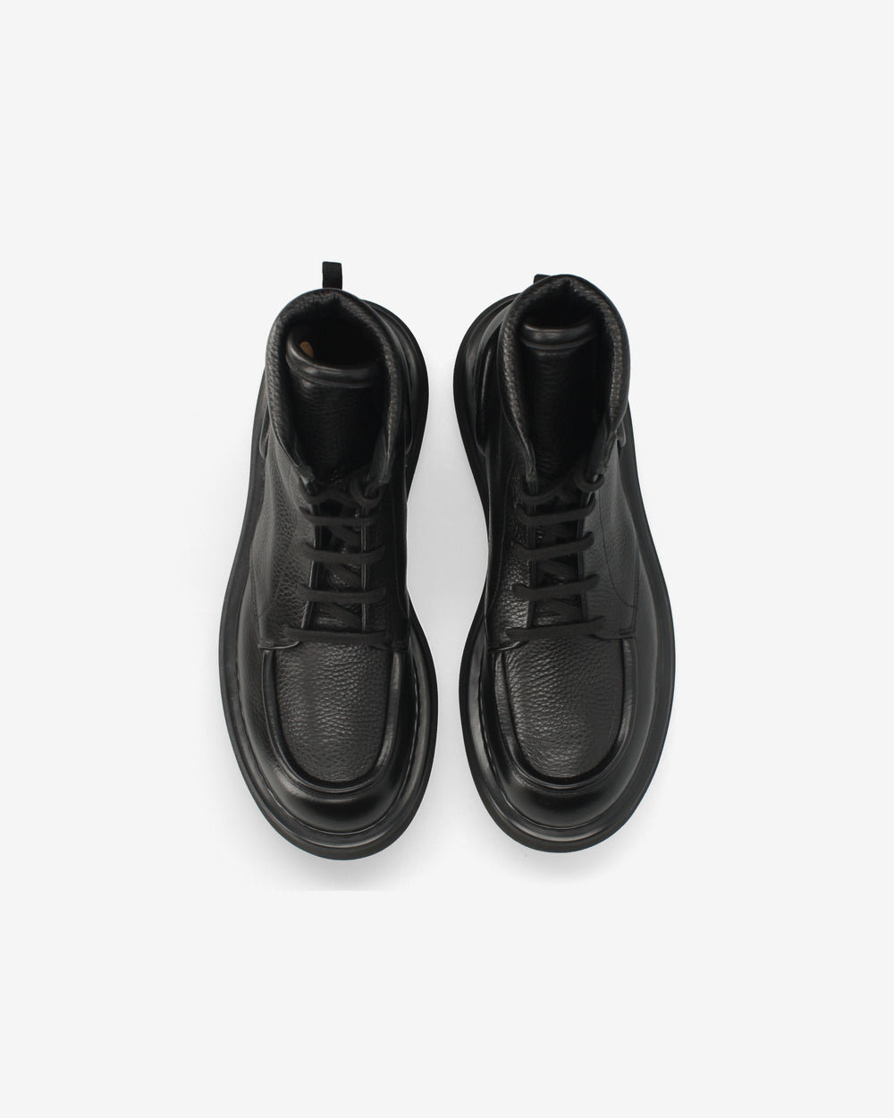 Stivaletti stringati in pelle nera
