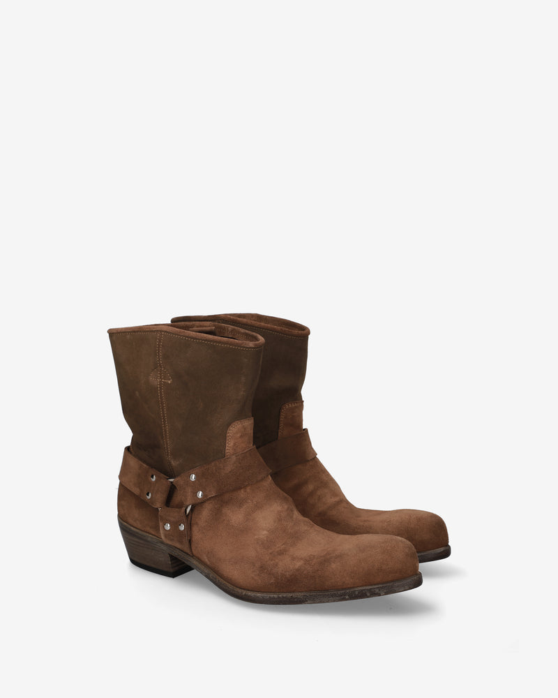 Cigar-colored suede Engineer boots