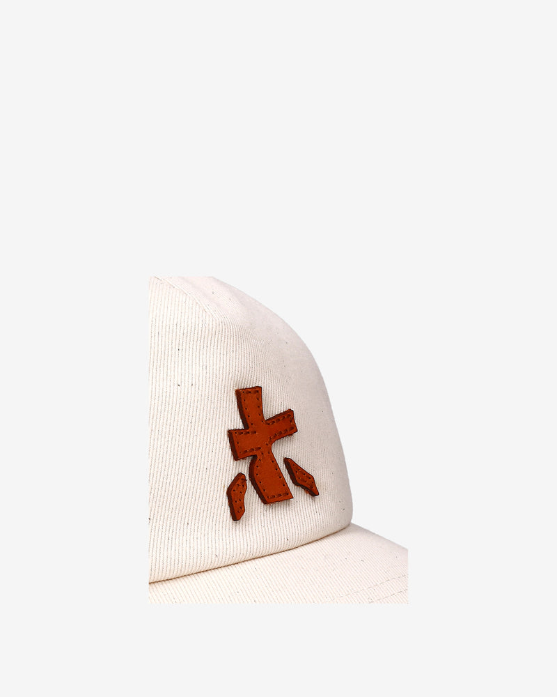 Baseball cap with leather logo